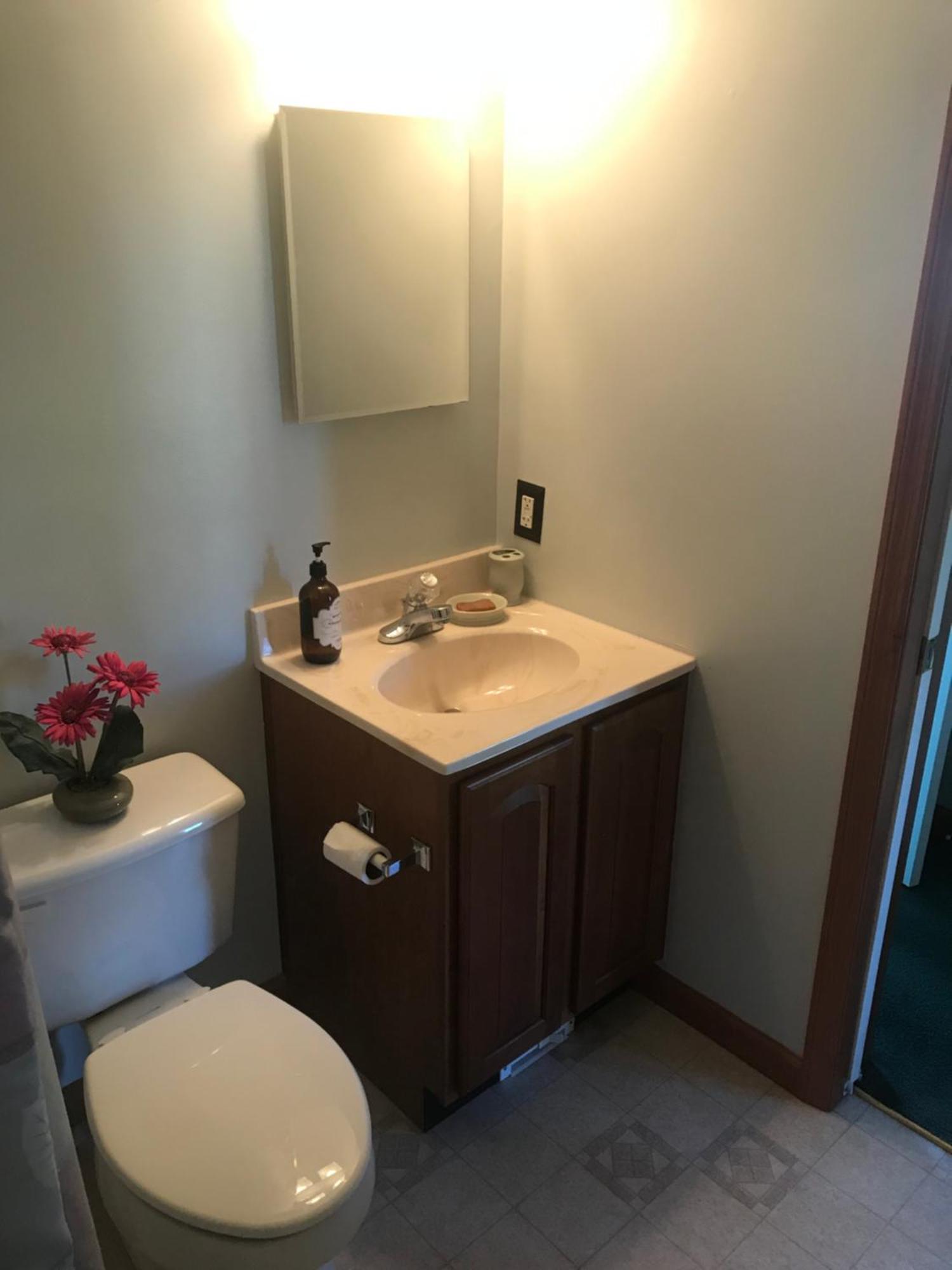 3 Guest Rooms 2 Shared Baths Milford Exterior photo